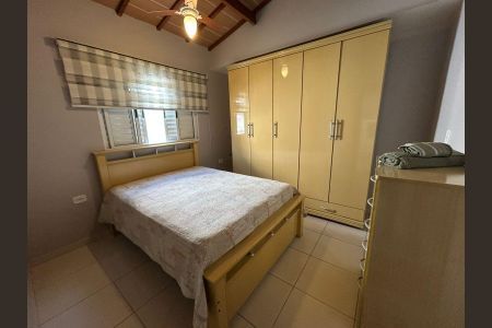 Casa de condomínio à venda com 216m², 3 quartos e 2 vagasedícula