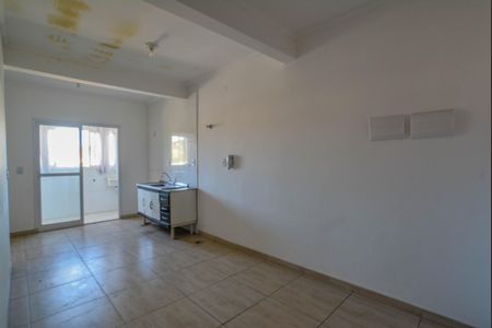 Sala de apartamento à venda com 2 quartos, 90m² em Jardim Silvana, Santo André