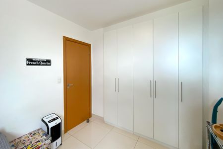 Apartamento à venda com 67m², 2 quartos e 2 vagasQuarto 2