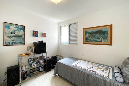 Apartamento à venda com 67m², 2 quartos e 2 vagasQuarto 2