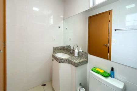 Apartamento à venda com 67m², 2 quartos e 2 vagasBanheiro