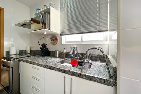 Apartamento à venda com 67m², 2 quartos e 2 vagasCozinha