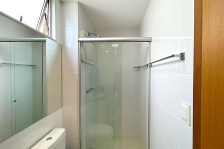 Apartamento à venda com 67m², 2 quartos e 2 vagasBanheiro da Suíte 1