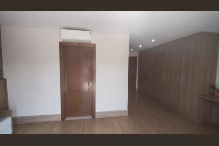 Casa para alugar com 5 quartos, 450m² em Cidade Tamboré, Santana de Parnaíba