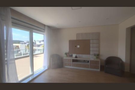 Casa para alugar com 5 quartos, 450m² em Cidade Tamboré, Santana de Parnaíba