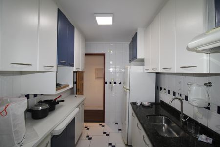 Apartamento para alugar com 75m², 2 quartos e 1 vagaCozinha