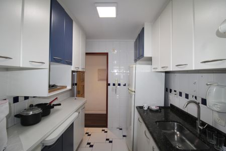 Apartamento para alugar com 75m², 2 quartos e 1 vagaCozinha