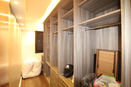 Apartamento para alugar com 75m², 2 quartos e 1 vagaCloset