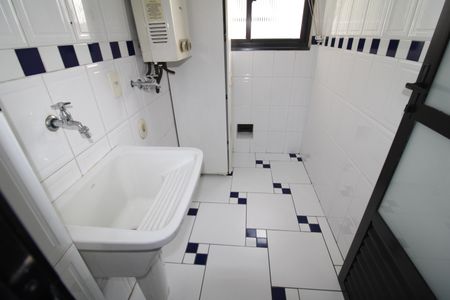 Apartamento para alugar com 75m², 2 quartos e 1 vagaÁrea de Serviço