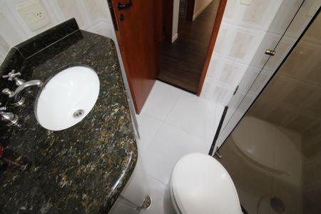 Apartamento para alugar com 75m², 2 quartos e 1 vagaBanheiro 2