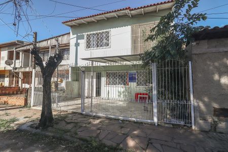 Casa para alugar com 166m², 4 quartos e 1 vagaFachada
