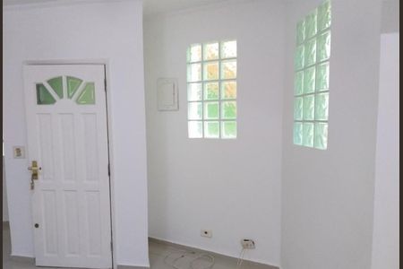 Foto 03 de casa à venda com 3 quartos, 150m² em Jardim Fernandes, São Paulo