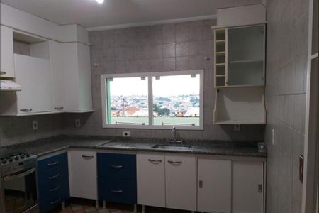 Foto 04 de casa à venda com 3 quartos, 150m² em Jardim Fernandes, São Paulo