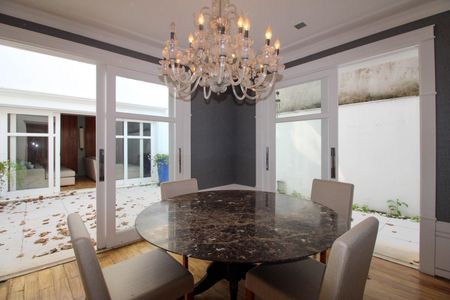 Casa à venda com 830m², 6 quartos e 5 vagas Casa à venda com 830m², 6 quartos e 5 vagasCopa