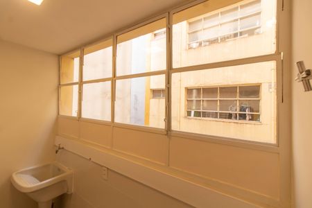 Apartamento à venda com 101m², 3 quartos e 1 vaga Apartamento à venda com 101m², 3 quartos e 1 vagaÁREA DE SERVIÇO