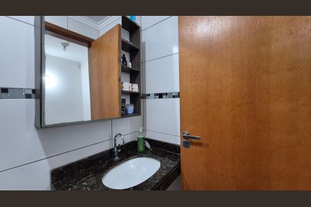 Casa para alugar com 123m², 3 quartos e 3 vagasBanheiro 