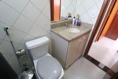 Apartamento para alugar com 55m², 2 quartos e 1 vagaBanheiro Social