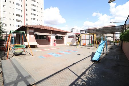 Apartamento para alugar com 55m², 2 quartos e 1 vagaÁrea comum - Playground