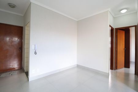 Apartamento para alugar com 55m², 2 quartos e 1 vagaSala