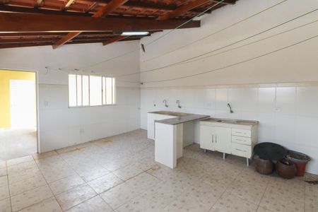 Casa para alugar com 200m², 3 quartos e sem vagaÁrea de Serviço