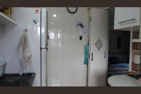 Apartamento à venda com 57m², 2 quartos e 1 vagaCozinha - Área de Serviço