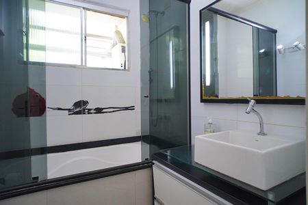 Apartamento para alugar com 62m², 3 quartos e 1 vaga Apartamento para alugar com 62m², 3 quartos e 1 vagaBanheiro