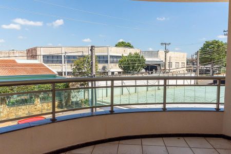 Casa para alugar com 245m², 3 quartos e 2 vagasVAranda Compartilhada  e vista Quarto 1