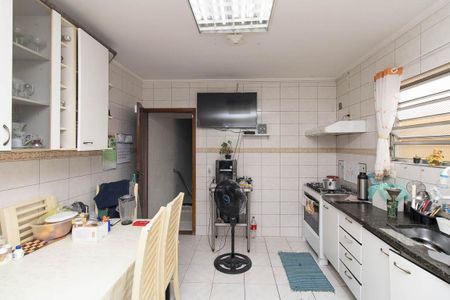 Casa à venda com 285m², 3 quartos e 6 vagas Casa à venda com 285m², 3 quartos e 6 vagasCozinha