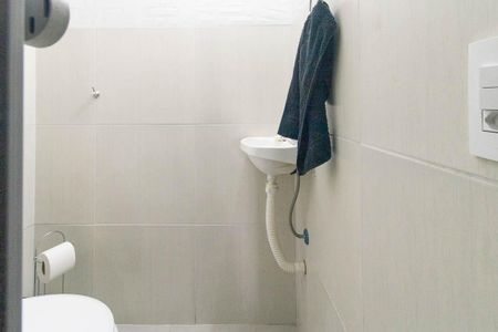 Casa à venda com 285m², 3 quartos e 6 vagas Casa à venda com 285m², 3 quartos e 6 vagasBanheiro da Garagem