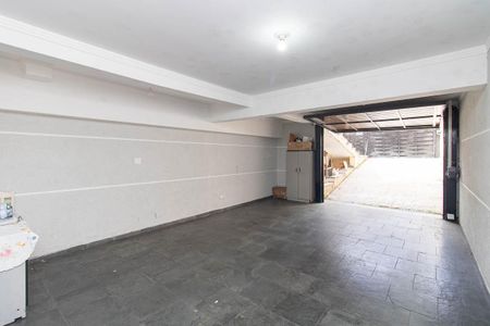 Casa à venda com 285m², 3 quartos e 6 vagas Casa à venda com 285m², 3 quartos e 6 vagasGaragem