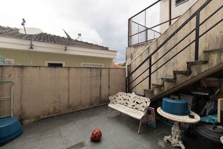 Casa à venda com 285m², 3 quartos e 6 vagas Casa à venda com 285m², 3 quartos e 6 vagasQuintal