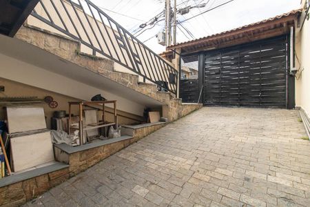 Casa à venda com 285m², 3 quartos e 6 vagas Casa à venda com 285m², 3 quartos e 6 vagasGaragem