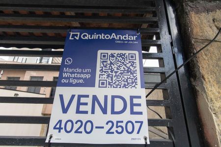 Casa à venda com 285m², 3 quartos e 6 vagas Casa à venda com 285m², 3 quartos e 6 vagasPlaca