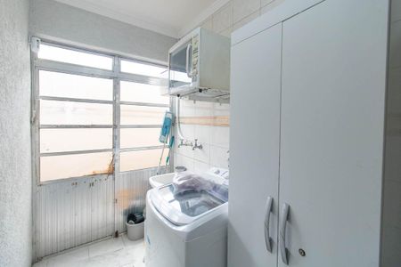 Casa à venda com 285m², 3 quartos e 6 vagas Casa à venda com 285m², 3 quartos e 6 vagasÁrea de Serviço