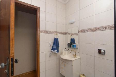 Casa à venda com 285m², 3 quartos e 6 vagas Casa à venda com 285m², 3 quartos e 6 vagasBanheiro da Suíte