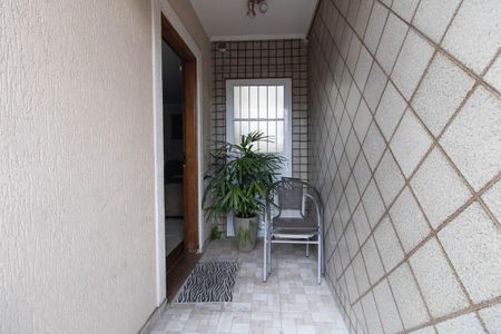 Casa à venda com 285m², 3 quartos e 6 vagas Casa à venda com 285m², 3 quartos e 6 vagasEntrada
