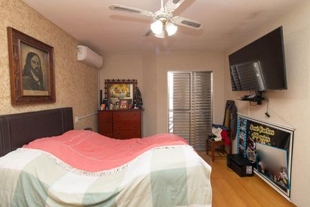 Casa à venda com 285m², 3 quartos e 6 vagas Casa à venda com 285m², 3 quartos e 6 vagasQuarto Suíte
