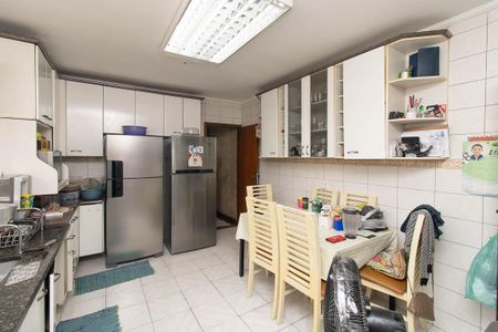 Casa à venda com 285m², 3 quartos e 6 vagas Casa à venda com 285m², 3 quartos e 6 vagasCozinha