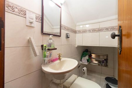Casa à venda com 285m², 3 quartos e 6 vagas Casa à venda com 285m², 3 quartos e 6 vagasLavabo