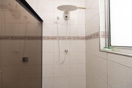 Casa à venda com 285m², 3 quartos e 6 vagas Casa à venda com 285m², 3 quartos e 6 vagasBanheiro da Suíte
