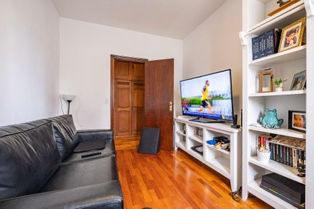 Apartamento à venda com 200m², 4 quartos e 3 vagasQuarto 4