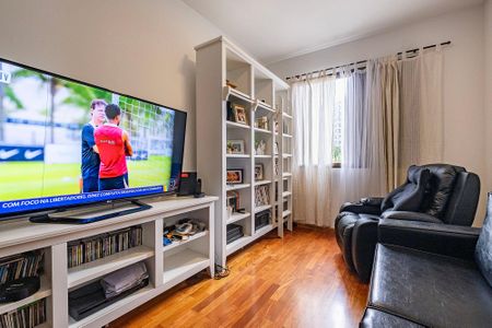Apartamento à venda com 200m², 4 quartos e 3 vagasQuarto 4