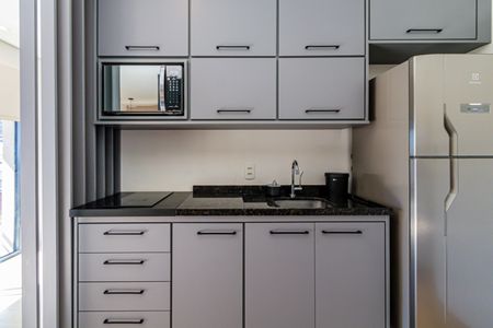 Cozinha de kitnet/studio à venda com 1 quarto, 30m² em Sumaré, São Paulo