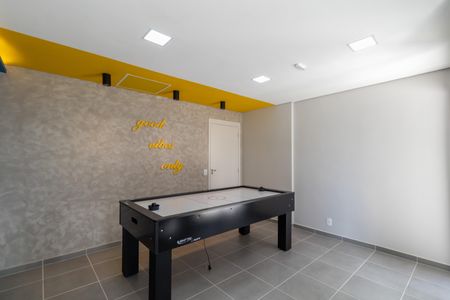 Apartamento para alugar com 42m², 2 quartos e sem vaga Apartamento para alugar com 42m², 2 quartos e sem vagaÁrea Comum - Salão de Jogos