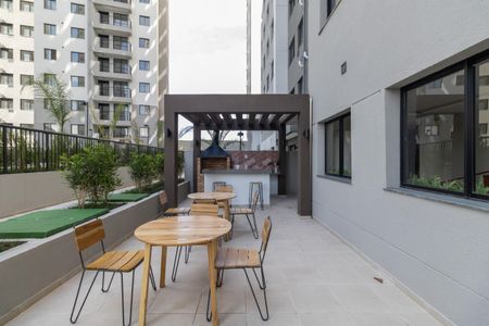 Apartamento para alugar com 42m², 2 quartos e sem vaga Apartamento para alugar com 42m², 2 quartos e sem vagaÁrea Comum - Churrasqueira