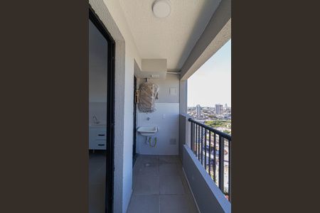 Apartamento para alugar com 42m², 2 quartos e sem vaga Apartamento para alugar com 42m², 2 quartos e sem vagaVaranda e Área de Serviço