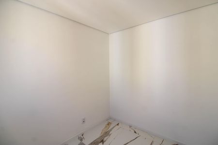 Quarto 2 de apartamento para alugar com 2 quartos, 46m² em Vila Plana, São Paulo