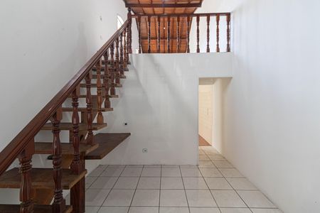 Casa para alugar com 202m², 3 quartos e 2 vagas Casa para alugar com 202m², 3 quartos e 2 vagasSala