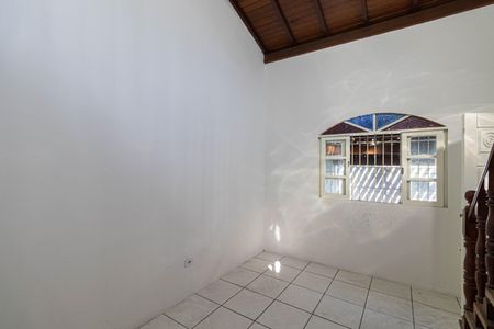 Sala de casa para alugar com 3 quartos, 202m² em Vila Nova Curuca, São Paulo