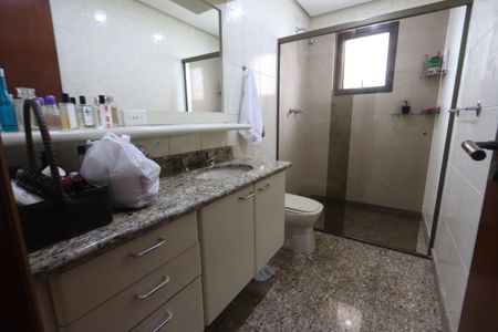 Apartamento à venda com 216m², 3 quartos e 2 vagasBanheiro Social